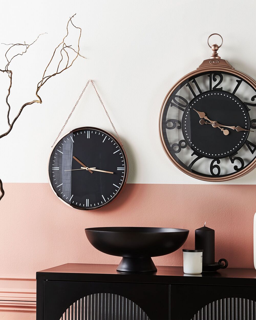 Reloj de pared negro cobrizo o 30 cm BEZAS Beliani.es