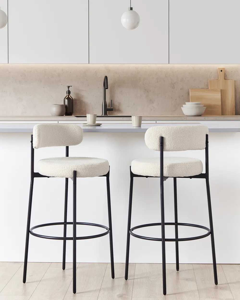 Sada 2 barových židlí ALLISON Buklé Bílá