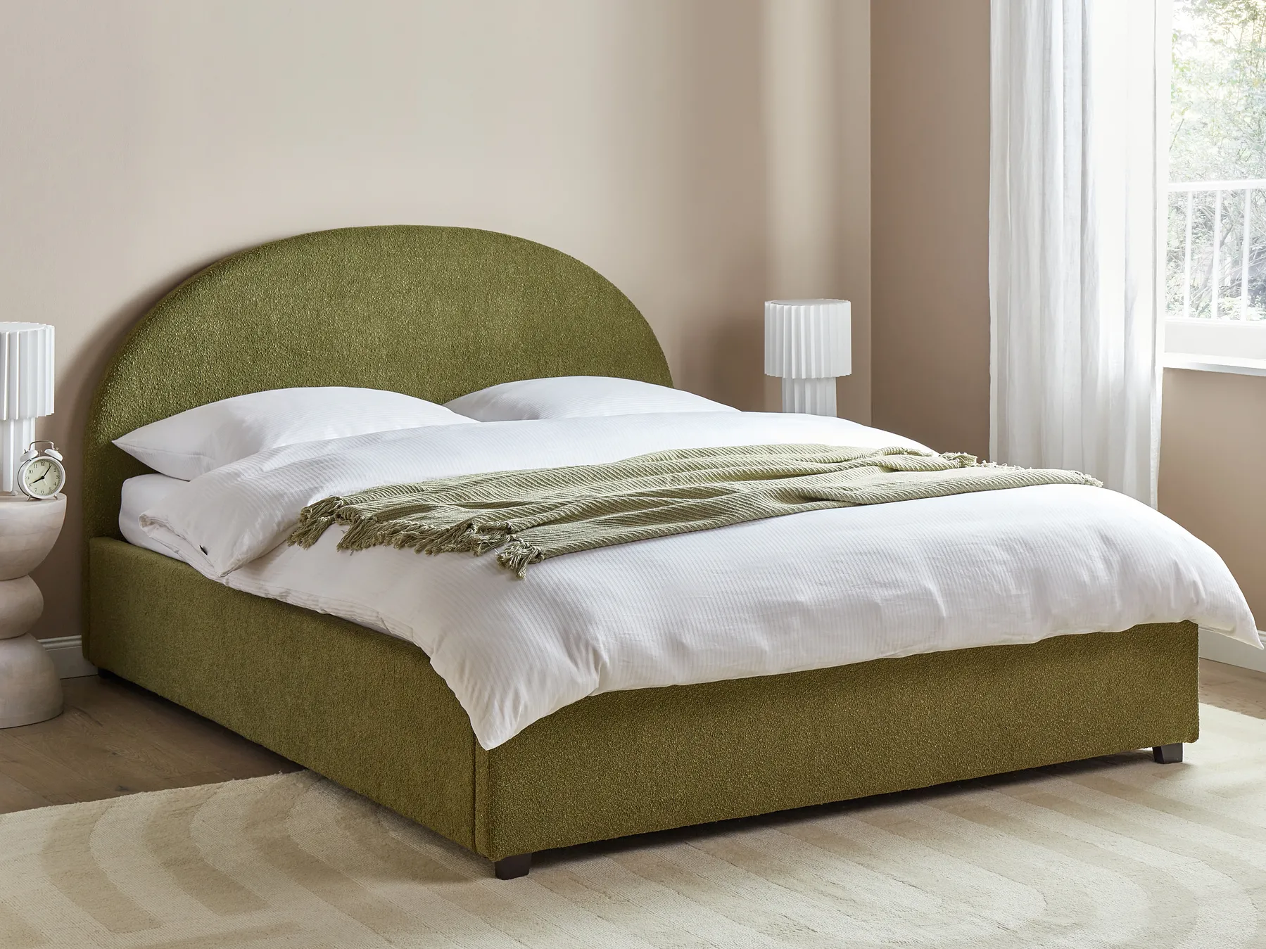 Ottoman Bed VAUCLUSE Boucle Light Green 160 x 200 cm (EU King Size)_913142