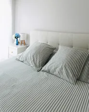 Ottoman Bed LORIENT Boucle Off-White 160 x 200 cm (EU King Size)_1065288