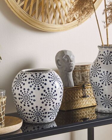 Stoneware Flower Vase 19 cm White with Navy Blue MILETOS