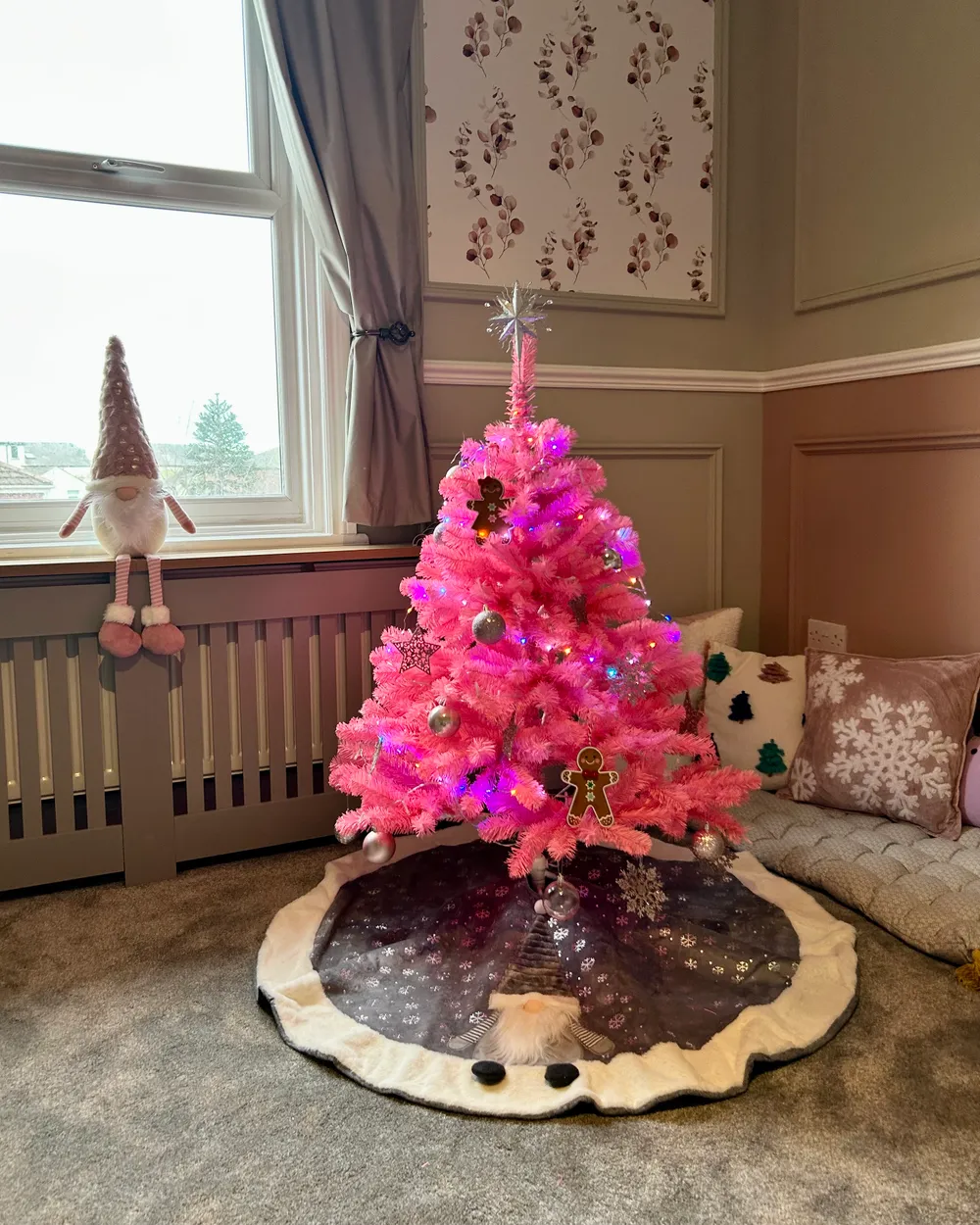 Künstlicher Weihnachtsbaum FARNHAM 120 cm Rosa