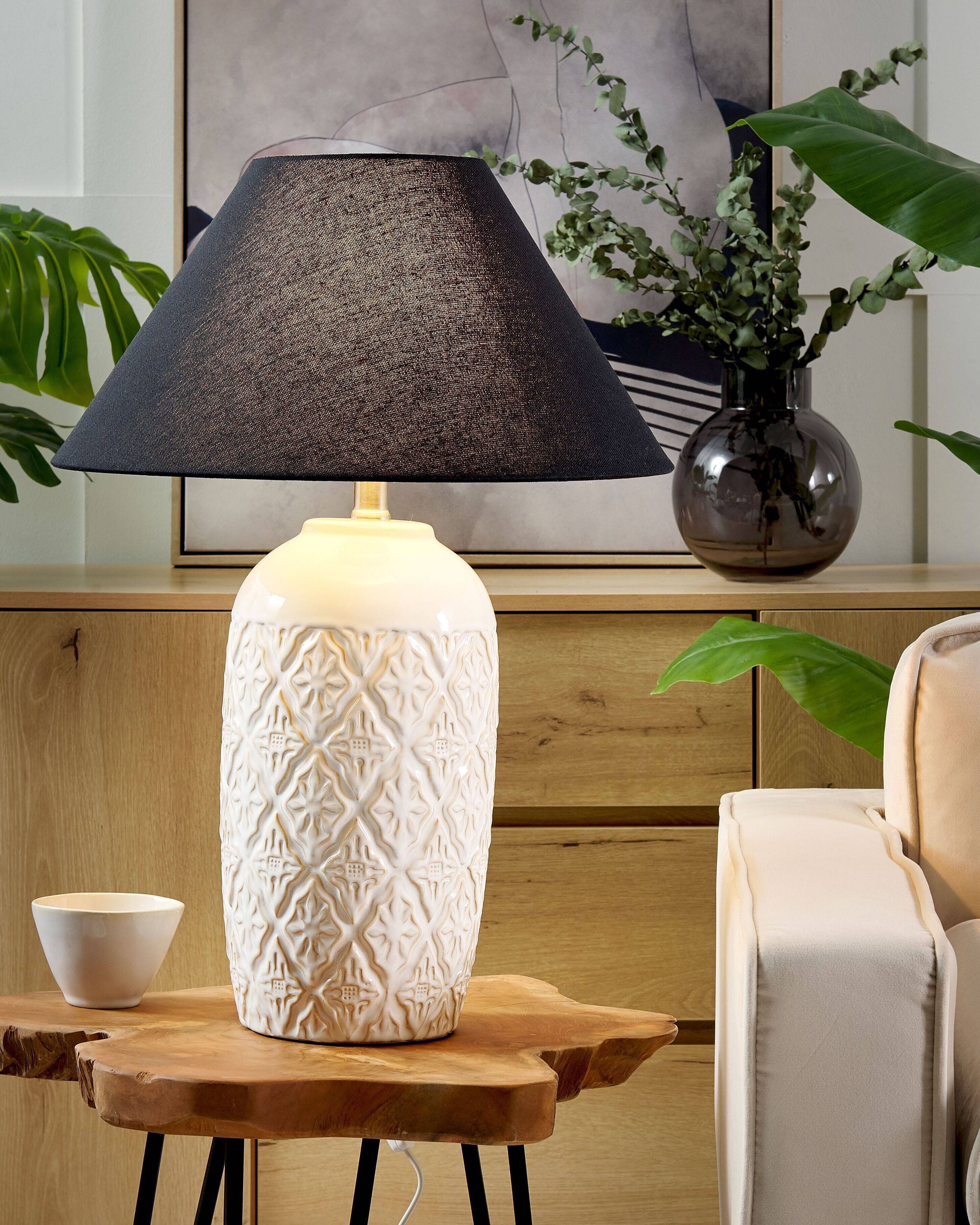 Fabelhafte Tischlampe Mit Keramikfu Fotos