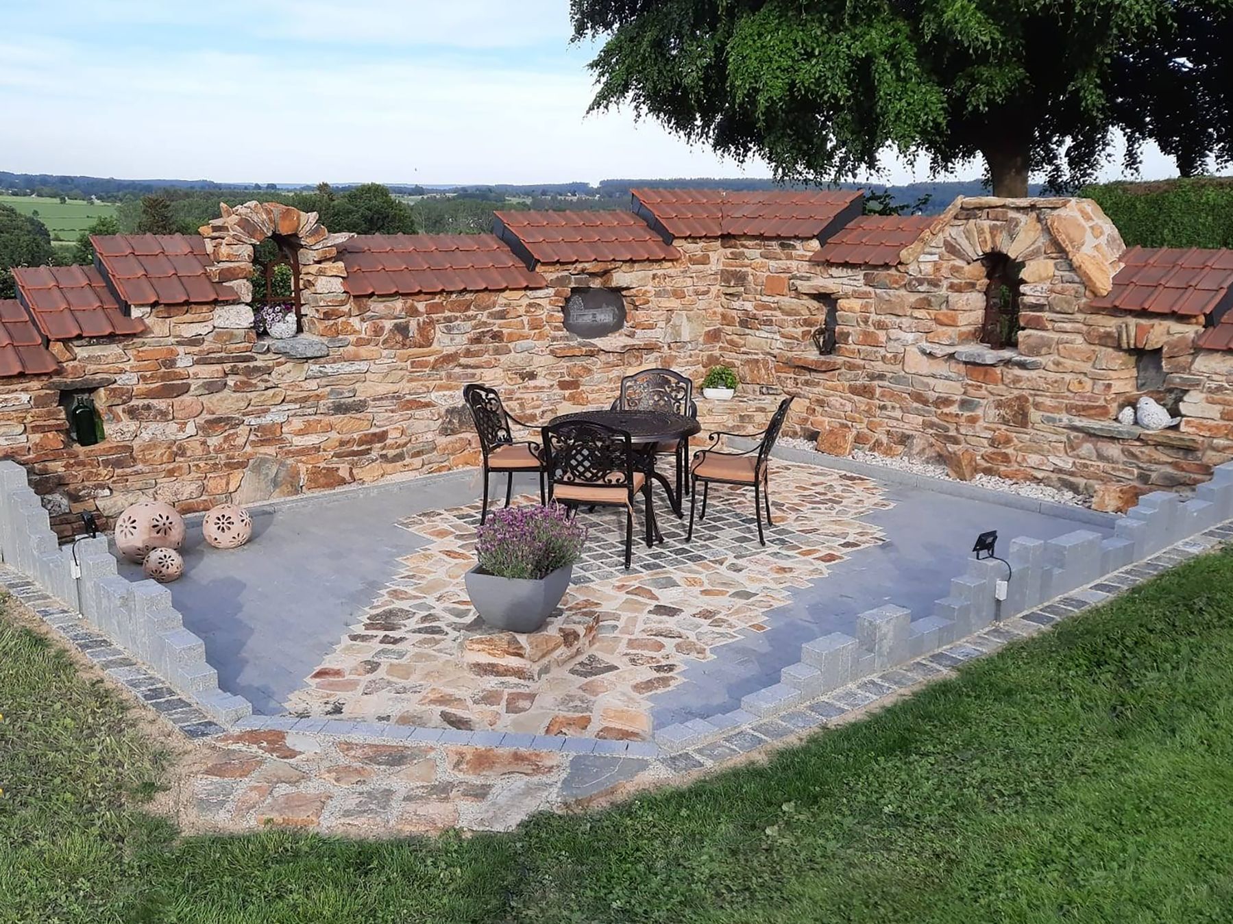 Zestaw ogrodowy metalowy stół i 4 krzesła brązowy SALENTO_824492