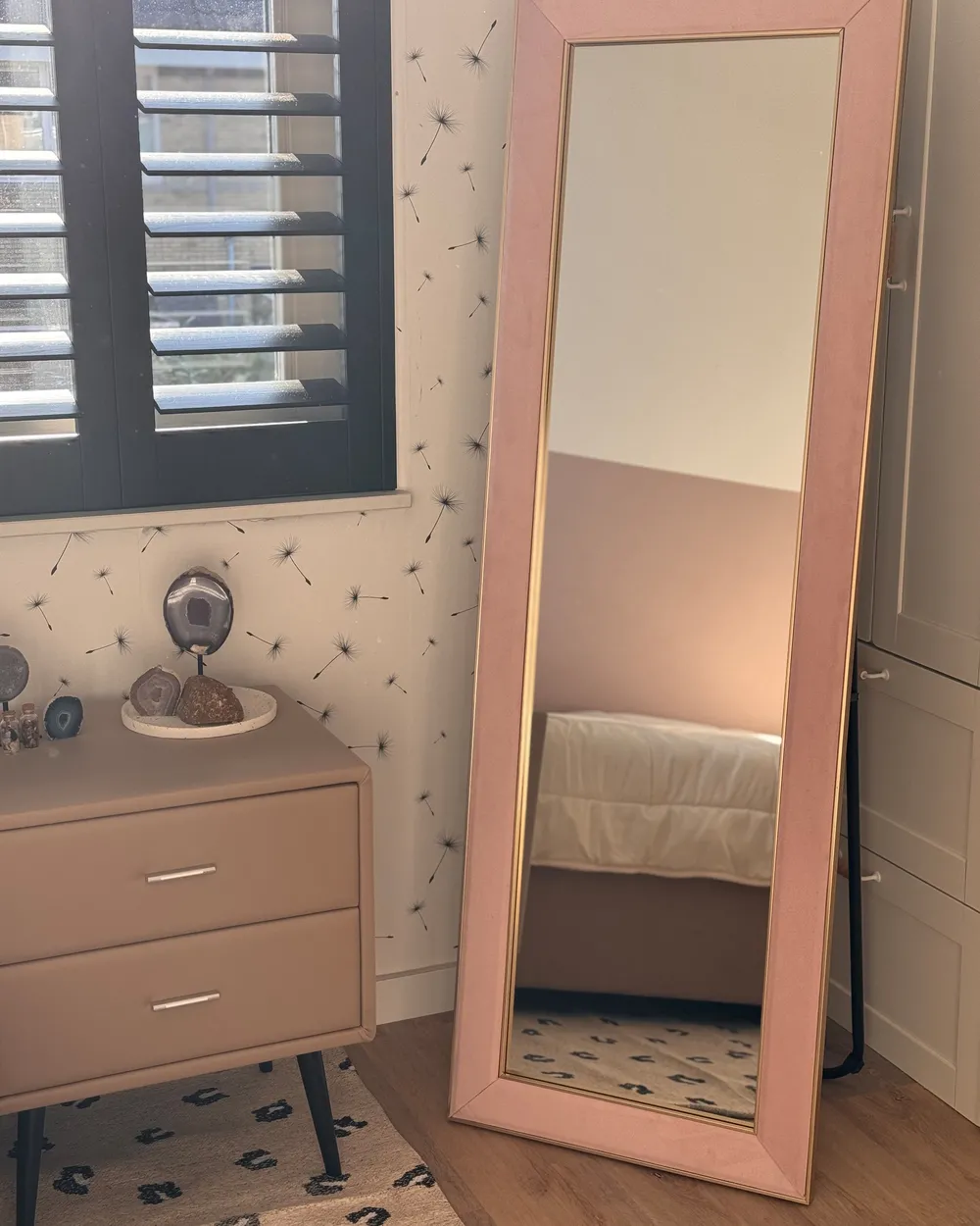 Miroir mural en velours rose 60 x 160 cm CULAN