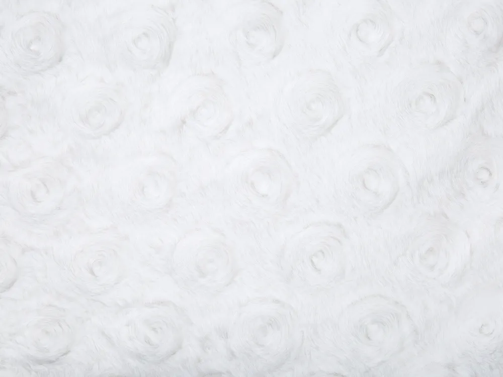 Narzuta na łóżko KANDILLI 200 x 220 cm Złamana biel_787309