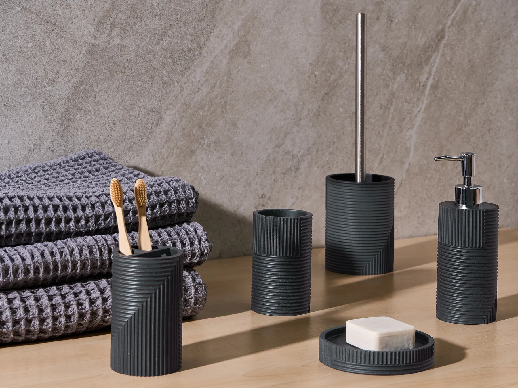 Set da 5 accessori per il bagno SEPAHUA Nero_996797
