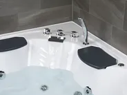 Corner Hot Tub with LED CUYABENO 2110 x 1500 mm White_1033721