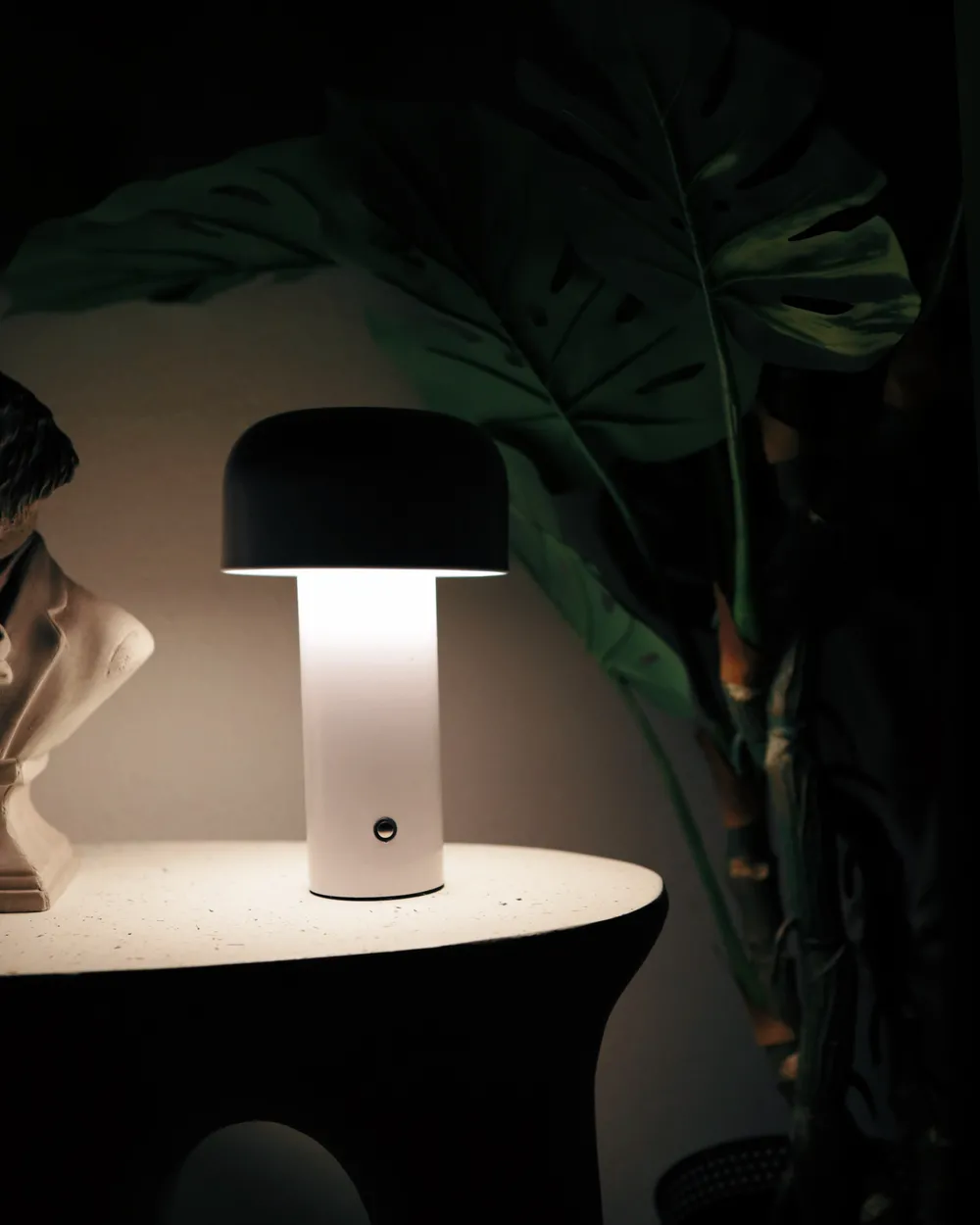 Wireless LED Table Lamp BESOS with Dimmer Metal White_1005544