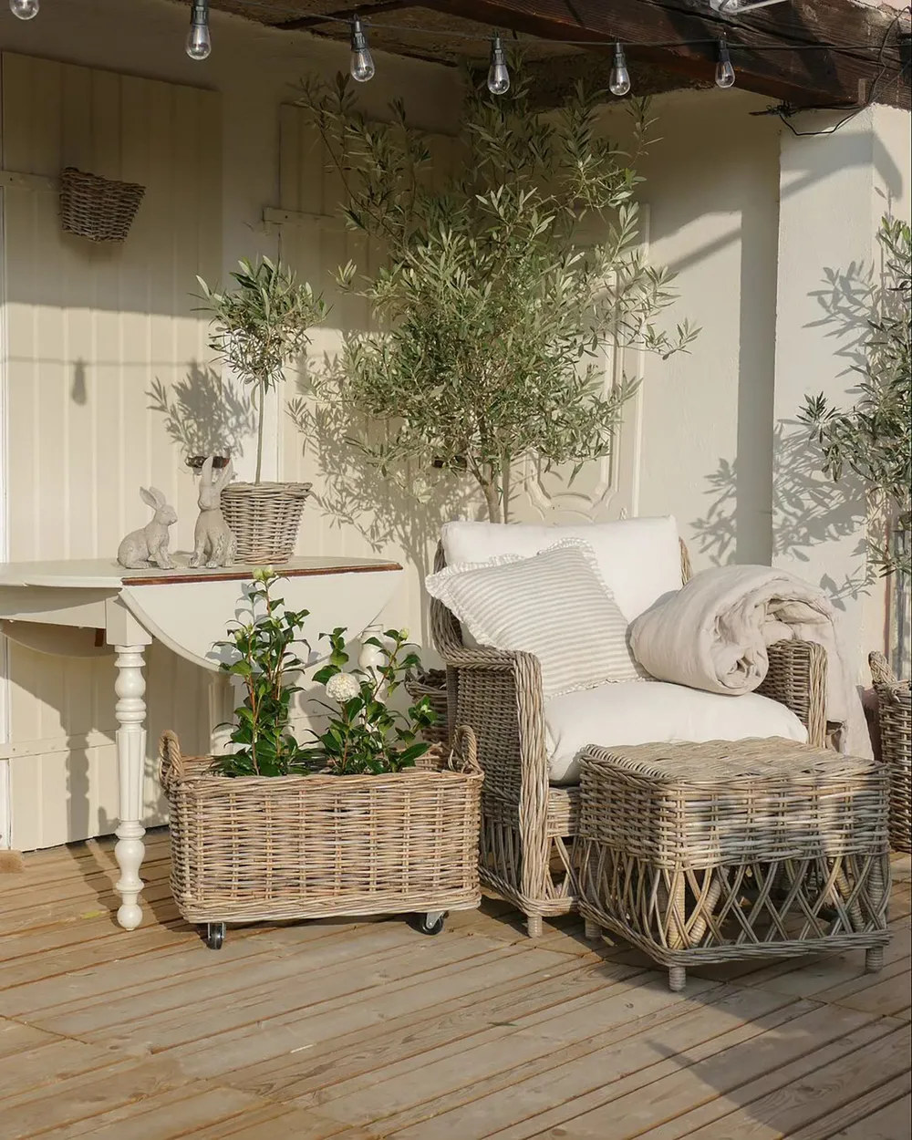 Garden Armchair with Cushions RIBOLLA with Footstool Rattan Natural_913112