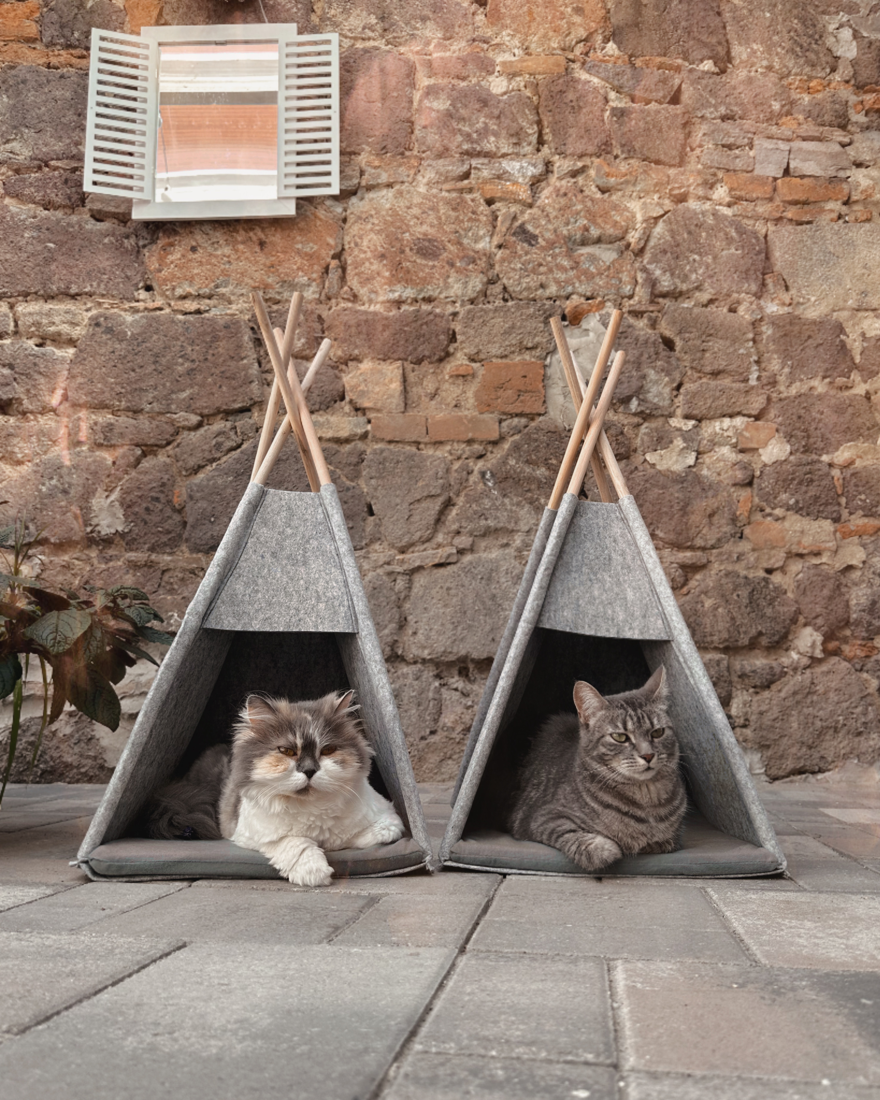 Felt Pet Teepee 35 x 40 cm Grey ULUBEY_933109