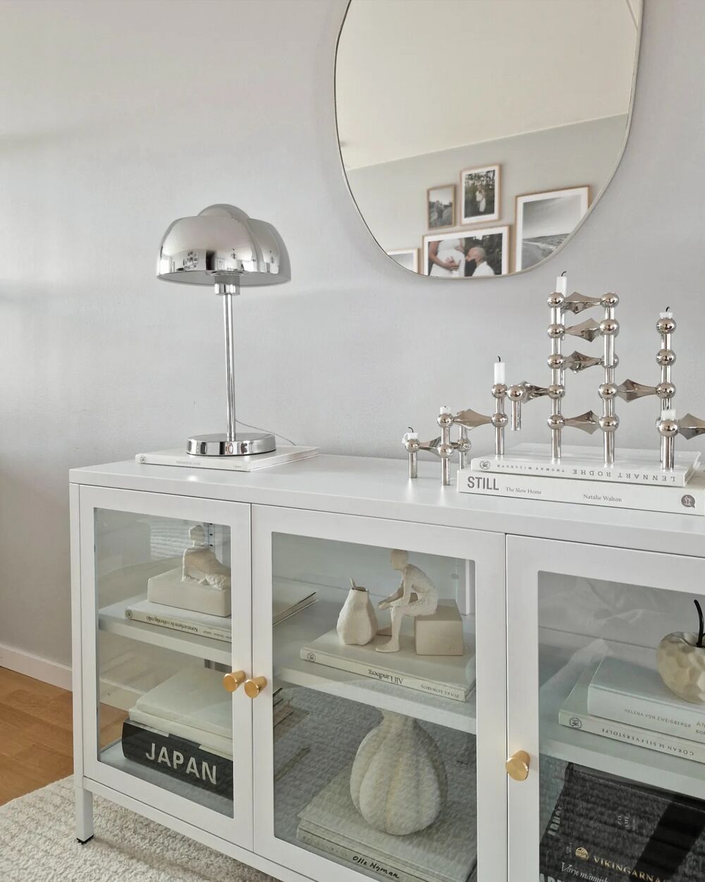 3 Door Metal Sideboard with Glass Display White NEWPORT Beliani