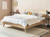 Łóżko rattanowe 180 x 200 cm jasne drewno MONPAZIER_863393
