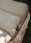 Chaise longue en rotin avec coussin taupe BELSITO_928033