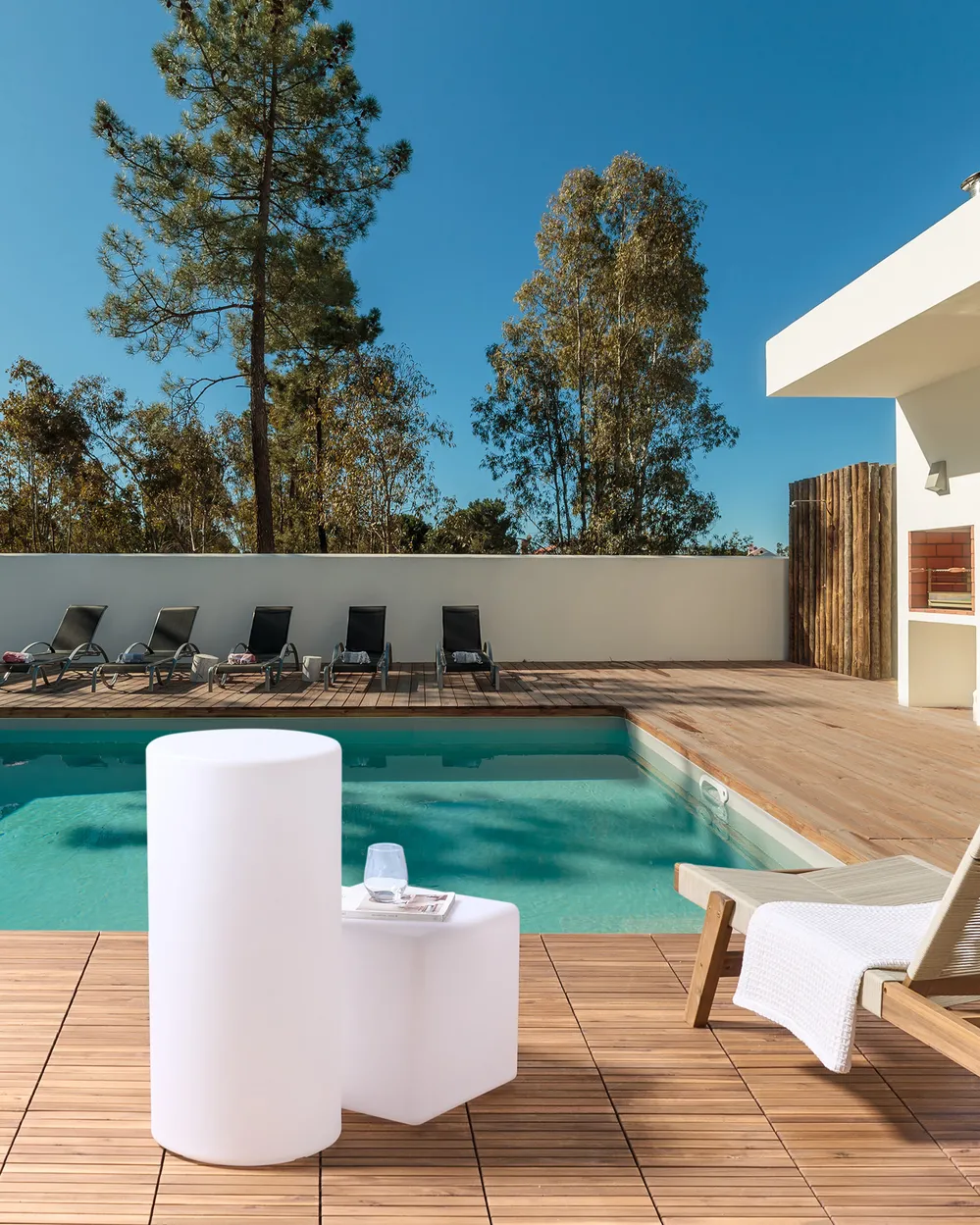 LED-golvlampa för utomhusbruk PIEDRA Vit