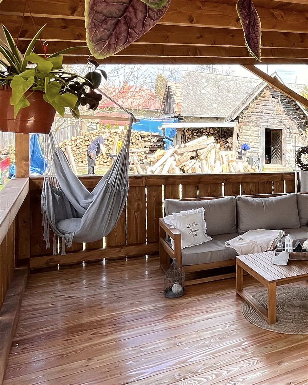 Balcony hammock chair top