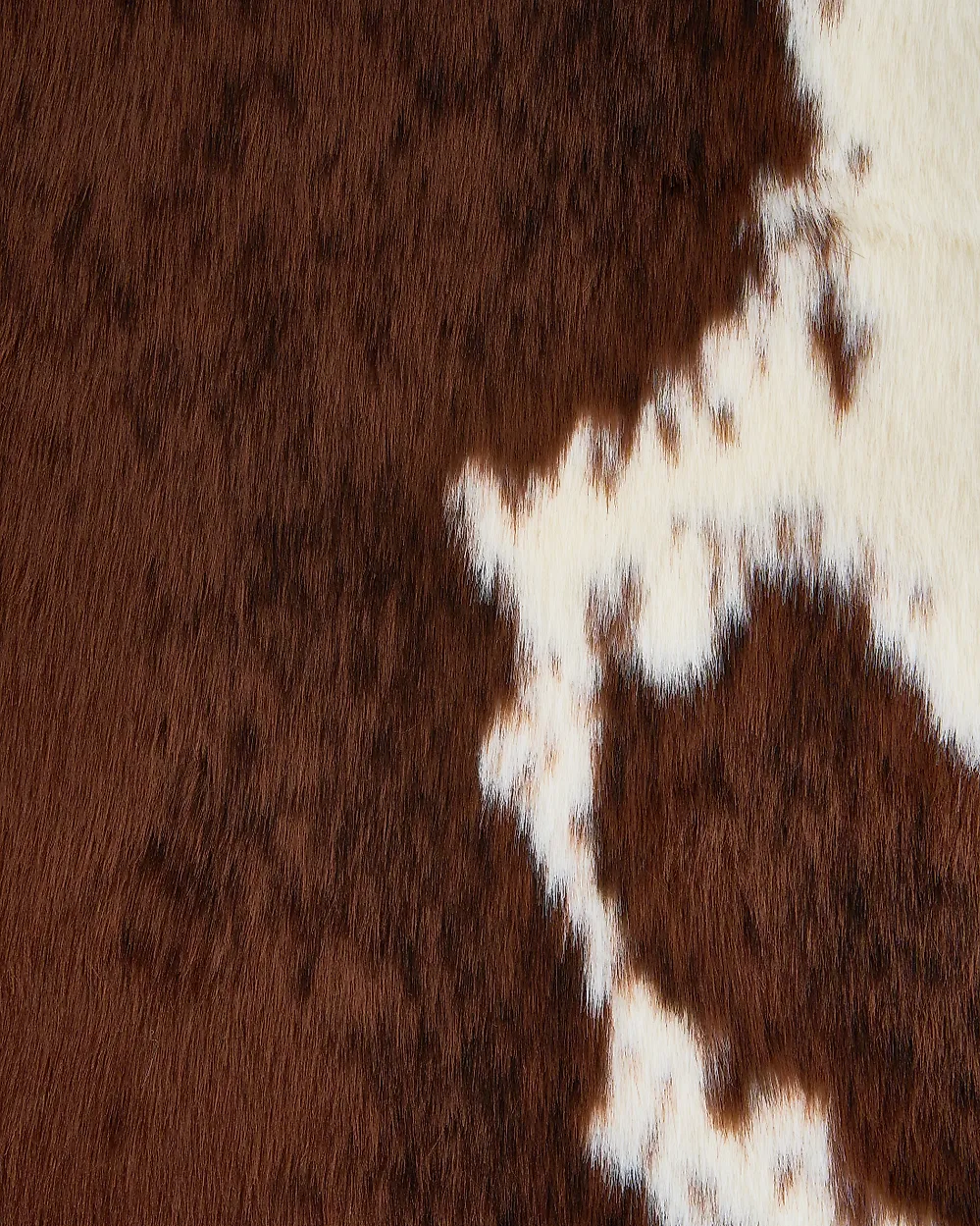 Piel sintética de vaca BOGONG Marrón oscuro 150 x 200 cm_1179871