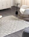 Teppich Wolle grau / weiß 160 x 230 cm geometrisches Muster Kurzflor SAVUR_862378