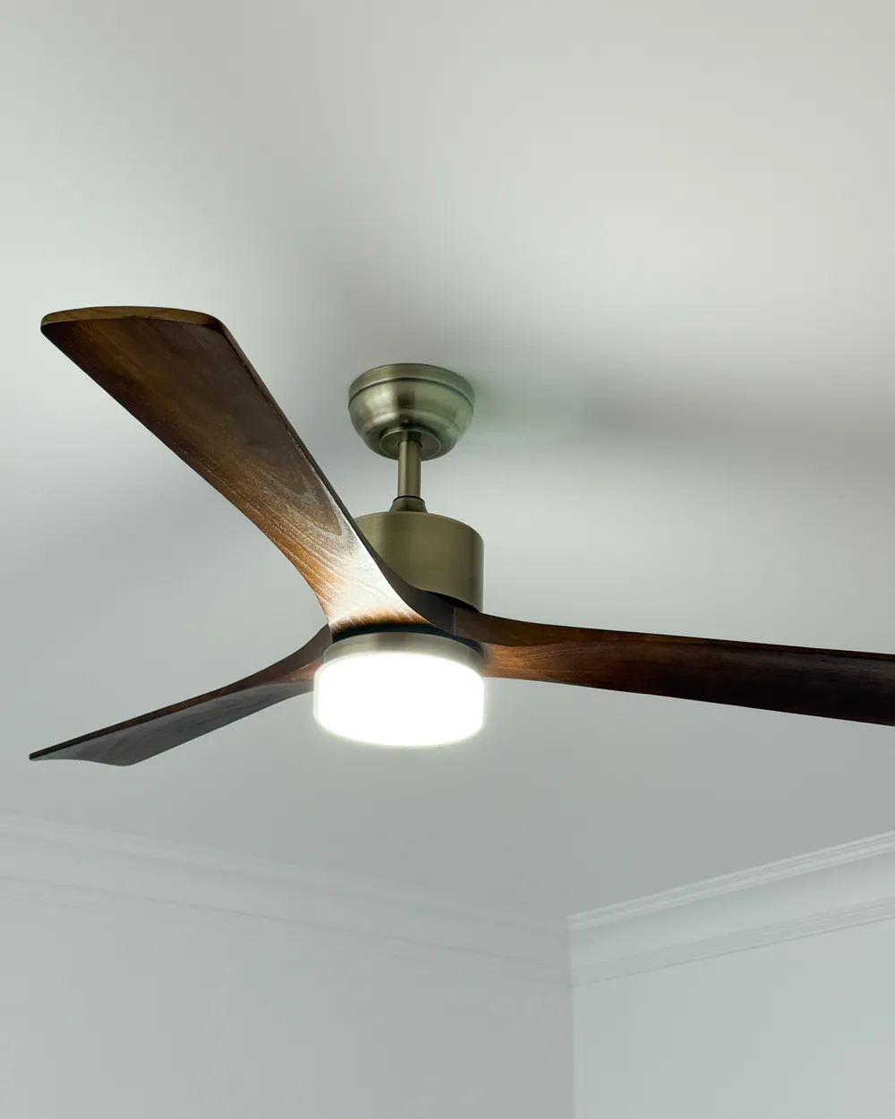 Ventilatore a soffitto con luce ARUWIMI con telecomando LED Ottone_1034873