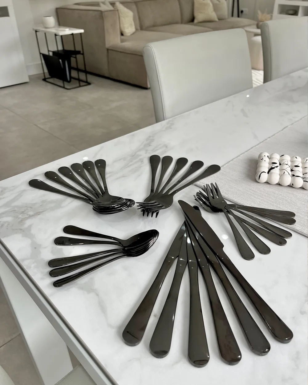Teyyvn Set Di 12 Forchette Da Tavola In Acciaio Inox Nero – Finitura A Specchio – 20,5 Cm – Moderne Ed Eleganti - 3