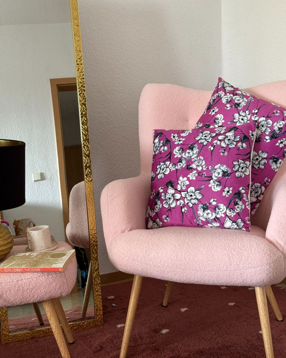 Set Pink Floral Armchair Set Of Decorative Cushions KOELERIA