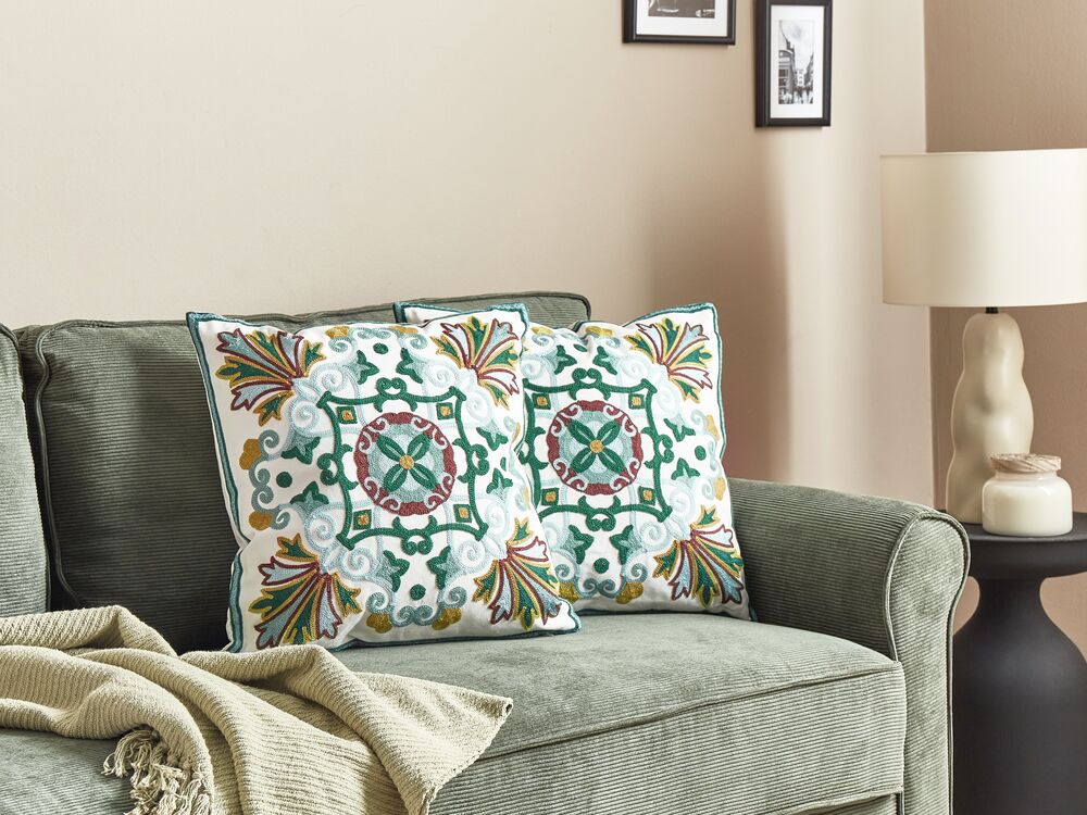 Set of 2 Cotton Embroidered Cushions Oriental Pattern 45 x 45 cm Green ELANITE Beliani.no