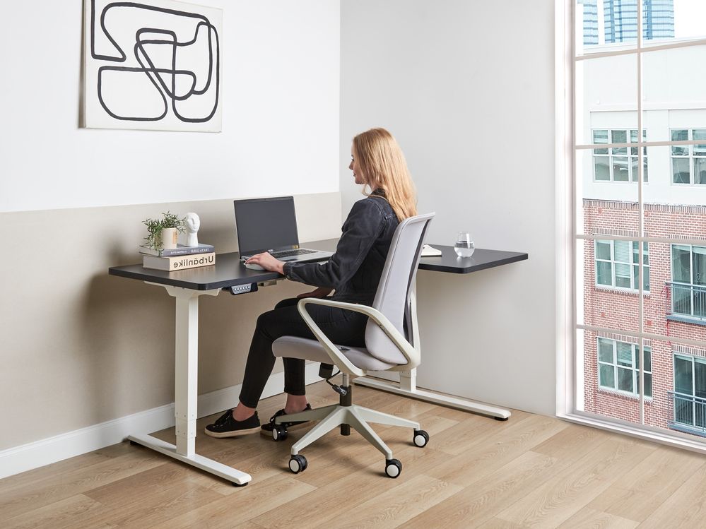 Electric Adjustable Corner Desk DESTINES 160 cm 109 cm Black/ White Right Hand