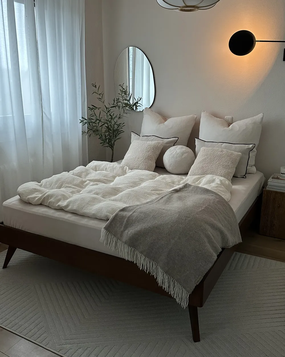 Bed without Headboard BERRIC 180 x 200 cm (EU Super King) Dark Ash Wood_983596