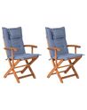Sada 2 drevených záhradných stoličiek s modrými vankúšmi MAUI_755756