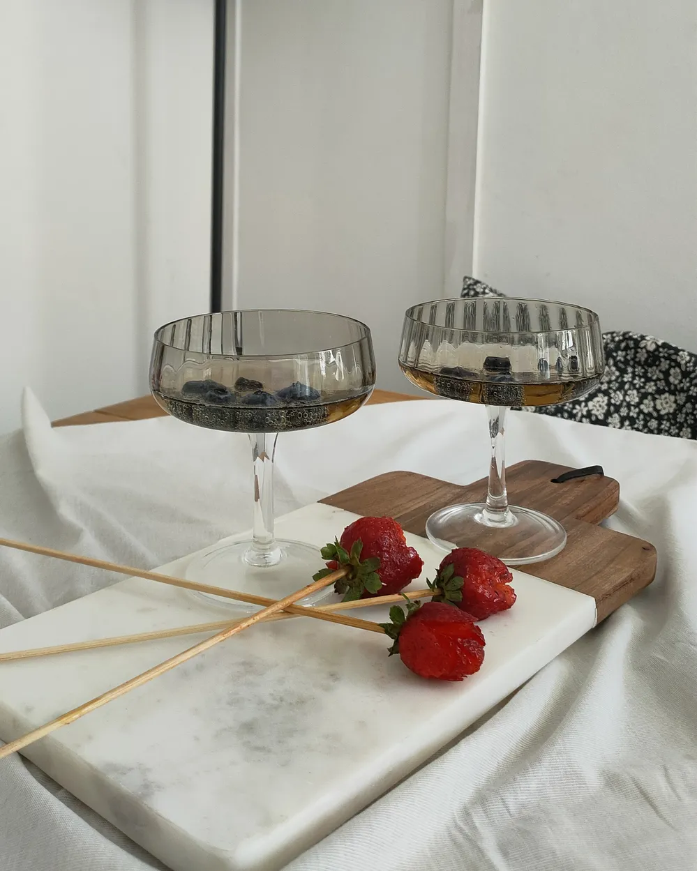 Set of 4 Champagne Saucers QUARTZ 170 ml Grey_933272