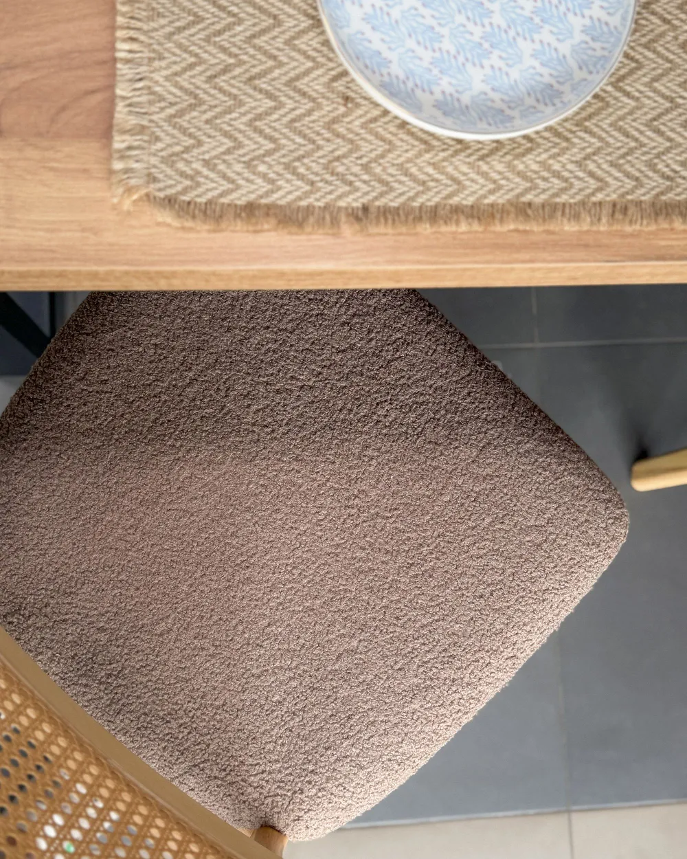 Conjunto de 2 sillas de comedor EMBAR Madera Marrón claro/Gris pardo_1186345