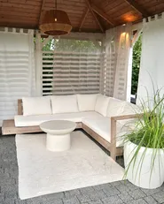 Divano angolare da giardino 5 posti MARETTIMO Legno di acacia certificato Bianco sporco Lato Sinistro_1160898