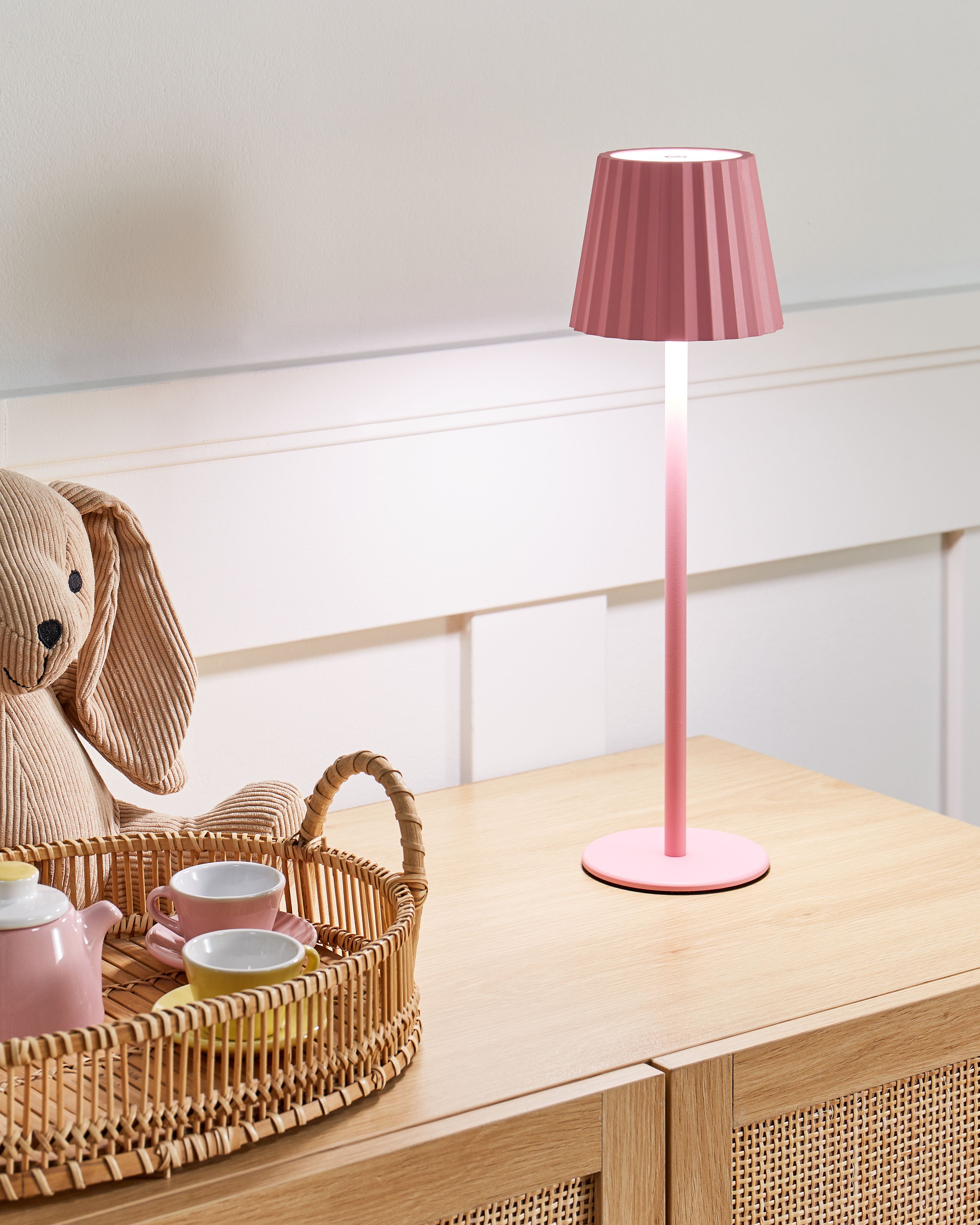 Table Lamp POMBEIRO Metal Pastel Pink | Beliani.co.uk