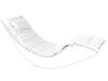 Chaise longue à bascule en bois clair avec coussin blanc cassé BRESCIA II_934481