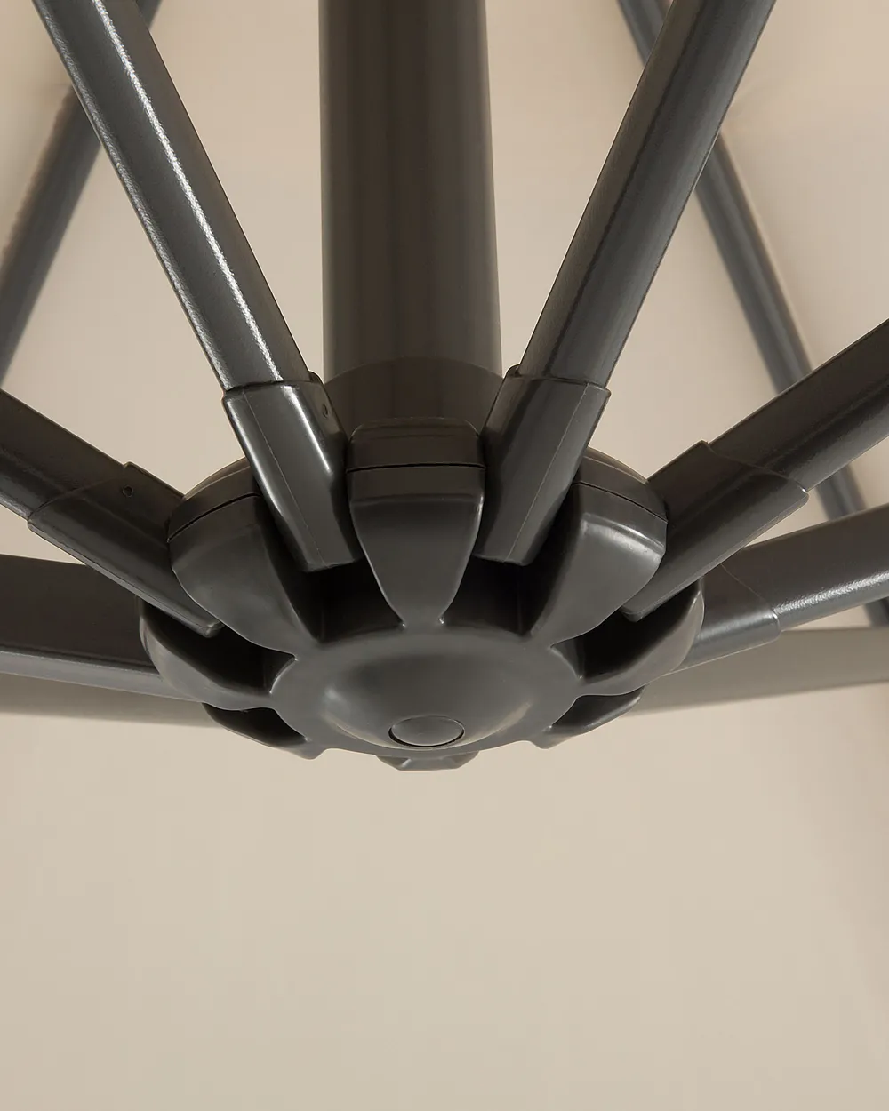 Umbrelă cu suport lateral 300 cm RAVENNA Bej deschis_372336